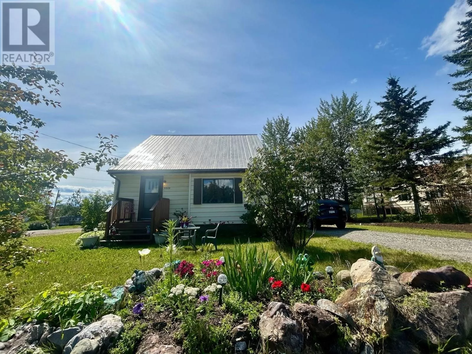 House for rent: 5329 E 55 Avenue, Fort Nelson, British Columbia V0C 1R0