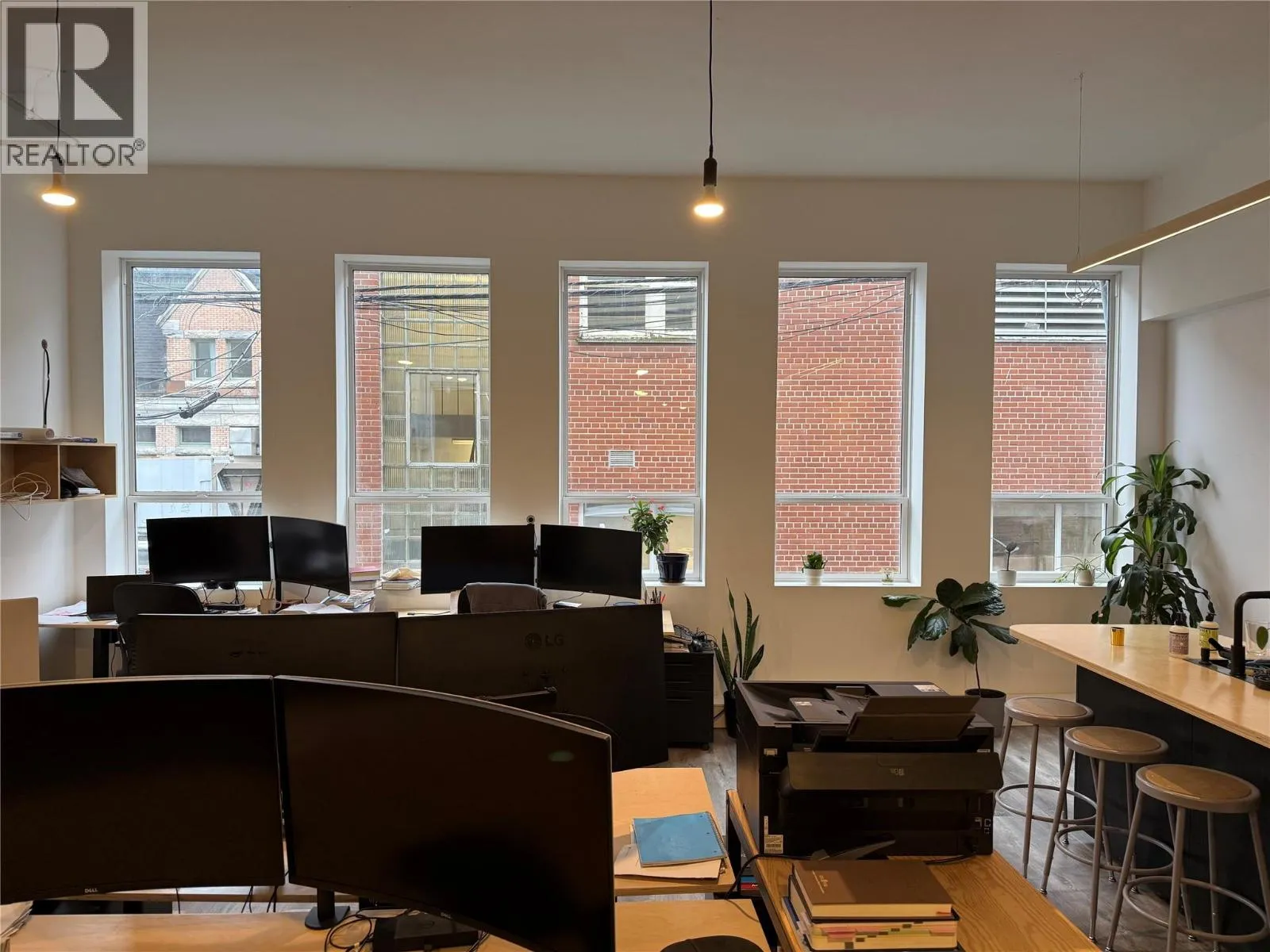 Offices for rent: 533 Baker Street Unit# 2, Nelson, British Columbia V1L 4H9