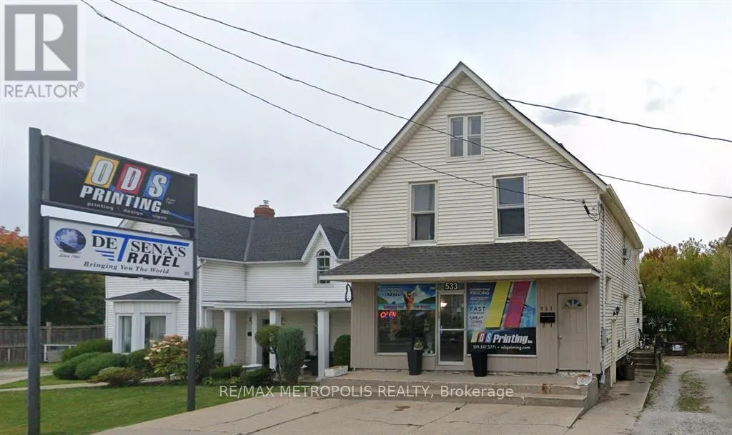 533 Christina Street N, Sarnia, Ontario N7T 5W5