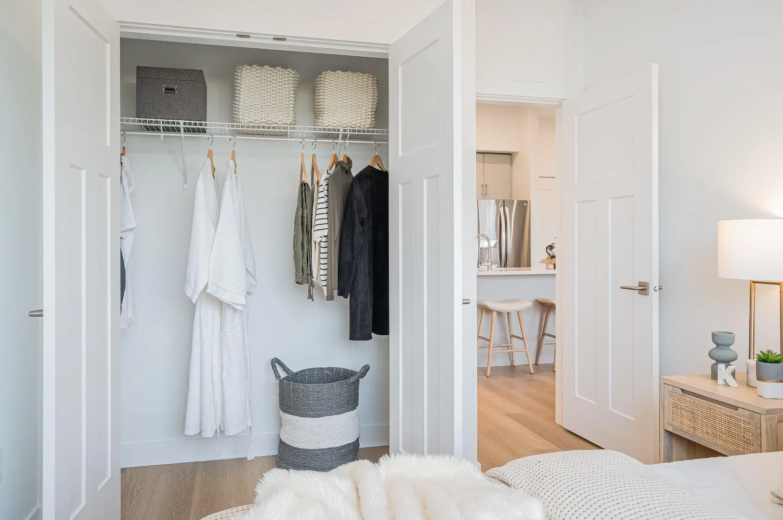 Apartment for rent: 5335 200a Street, Langley, British Columbia V3A 1N8