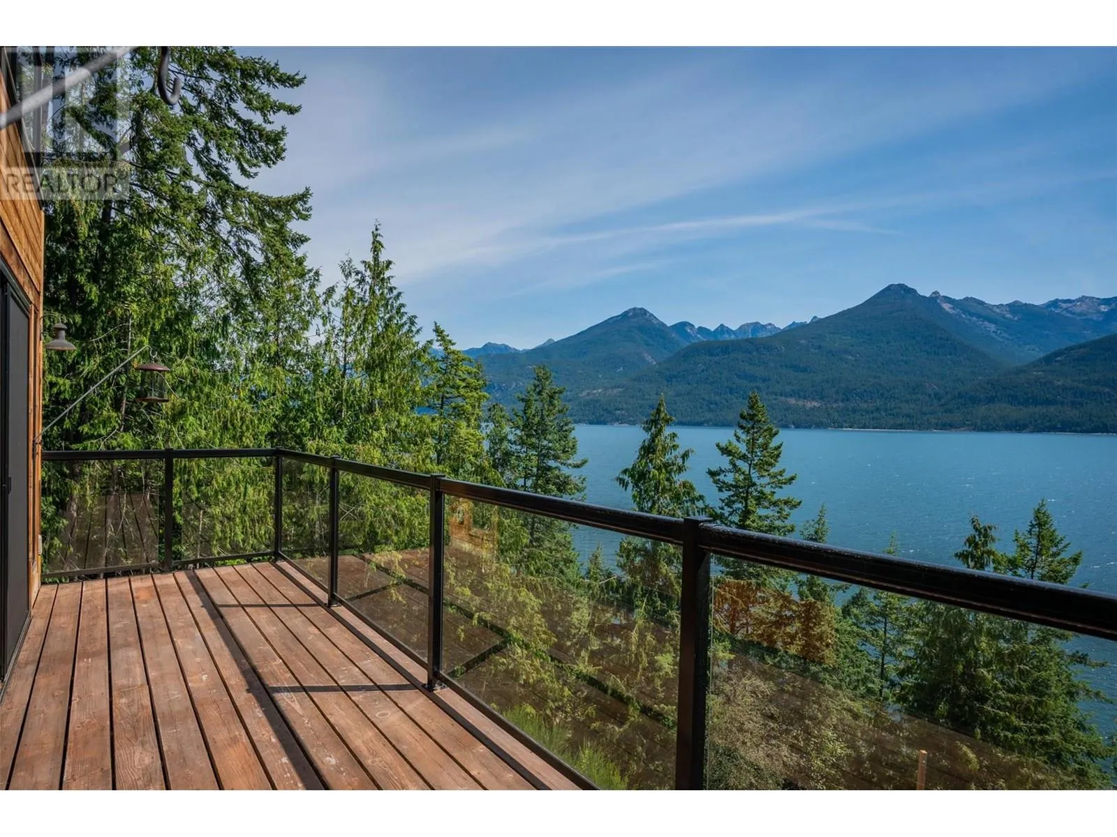 House for rent: 5336 Amundsen Road, Kaslo, British Columbia V0G 1Y0