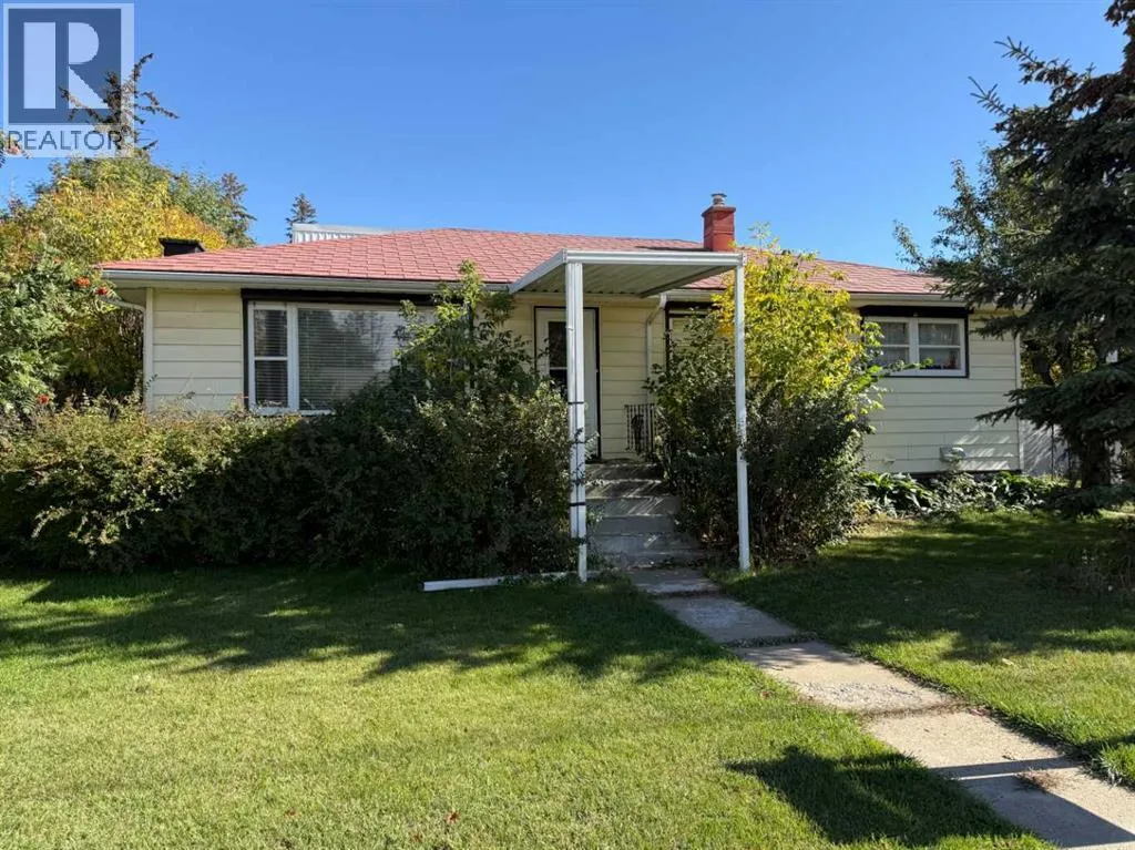 House for rent: 5337 44 Avenue, Red Deer, Alberta T4N 3J1