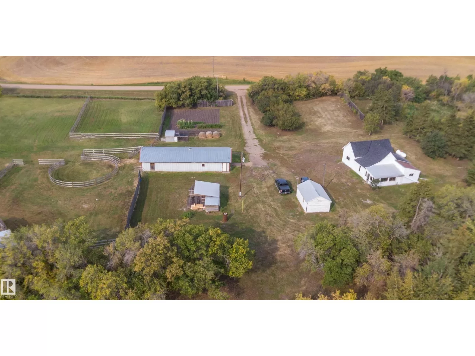 House for rent: 534065 174 Range Road, Rural Lamont County, Alberta T0B 3H0