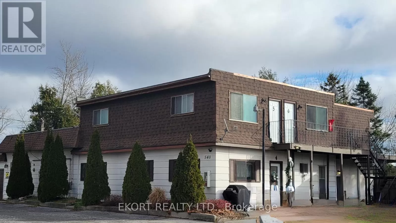 Multi-Family for rent: 534-540 Old Hwy 2, Quinte West, Ontario K8V 5P5