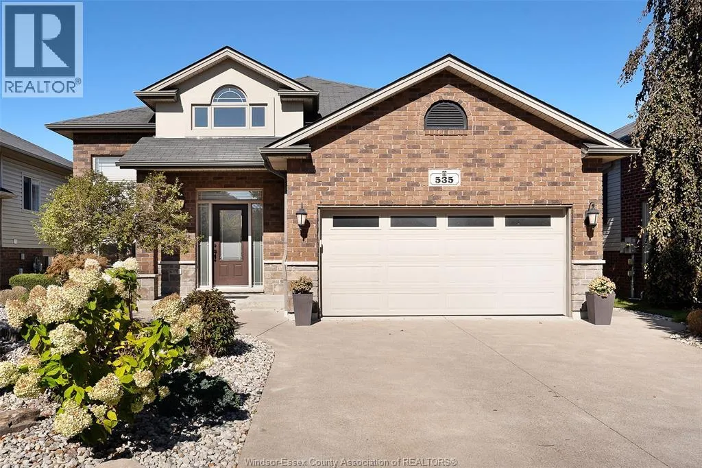 House for rent: 535 Dunn Avenue, LaSalle, Ontario N9J 0A4