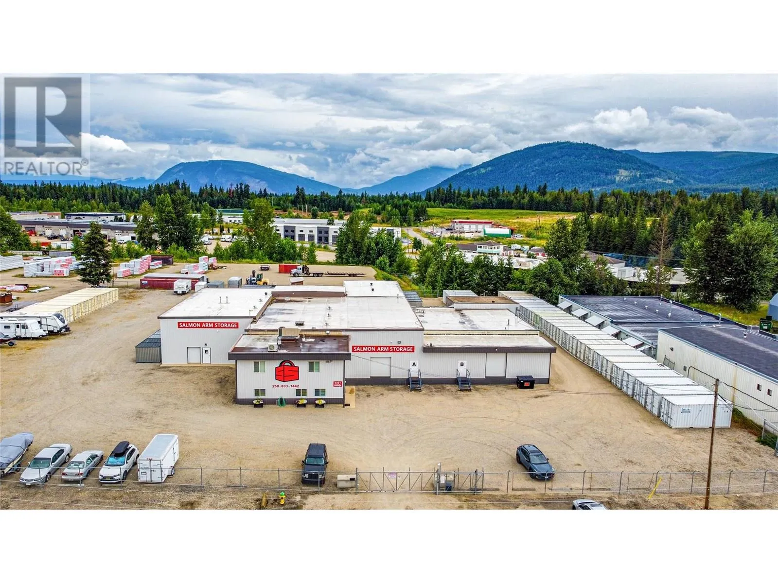 Residential Commercial Mix for rent: 5351 46 Avenue Se, Salmon Arm, British Columbia V1E 1X2