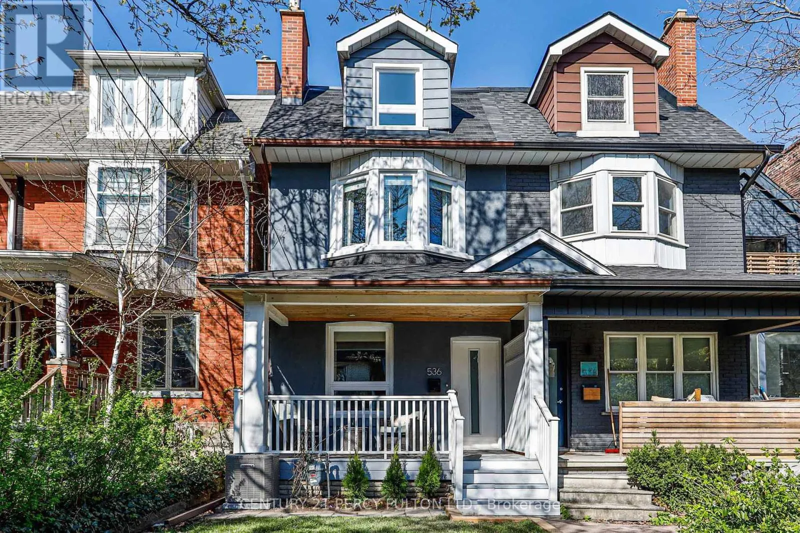 House for rent: 536 Crawford Street, Toronto, Ontario M6G 3J8