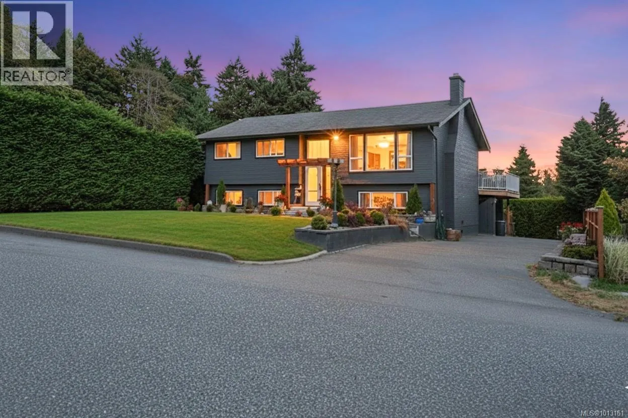 House for rent: 536 Strathdee Pl, Colwood, British Columbia V9C 2R6