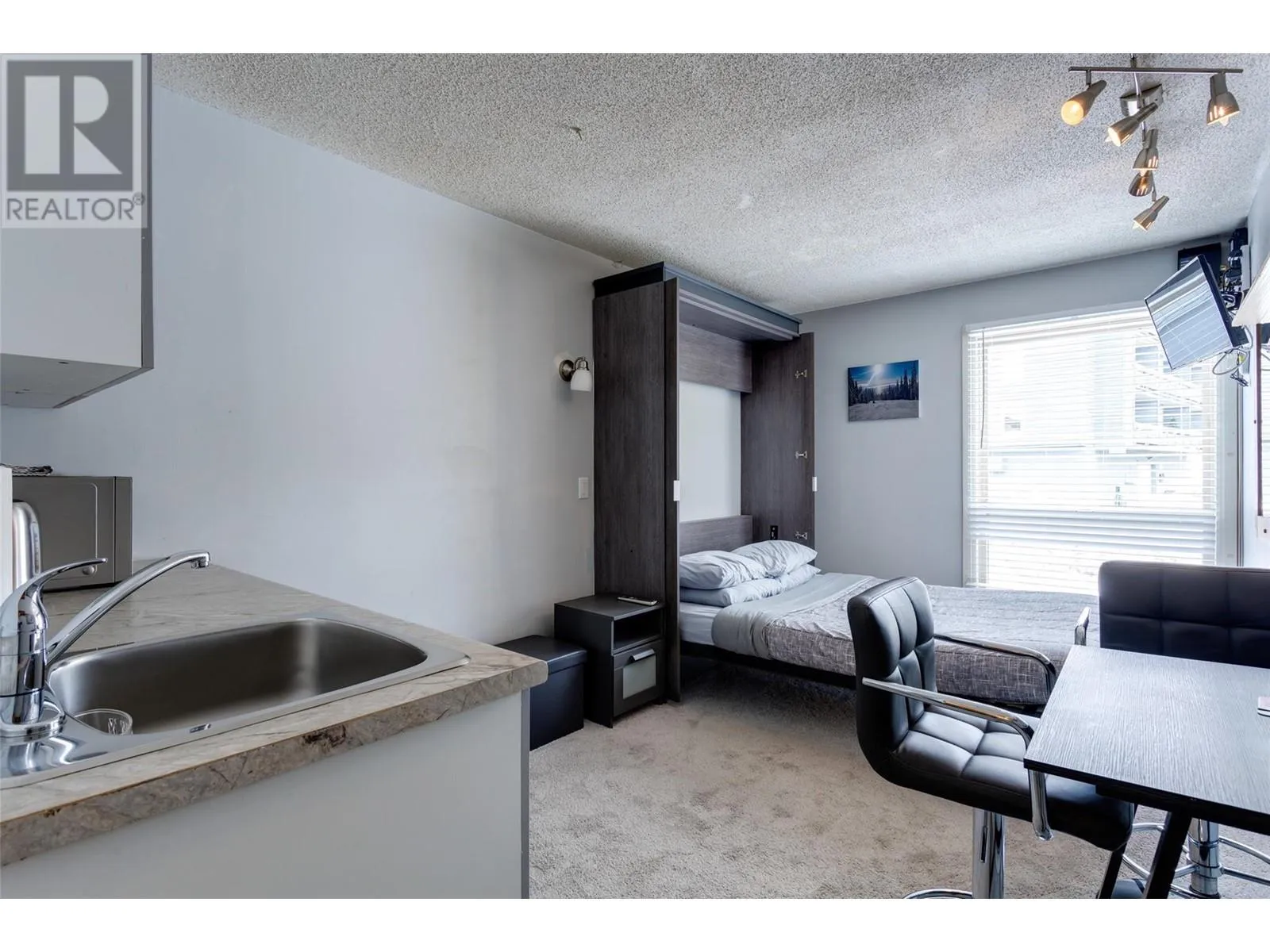 Apartment for rent: 5375 Big White Road Unit# 230, Big White, British Columbia V1P 1P3