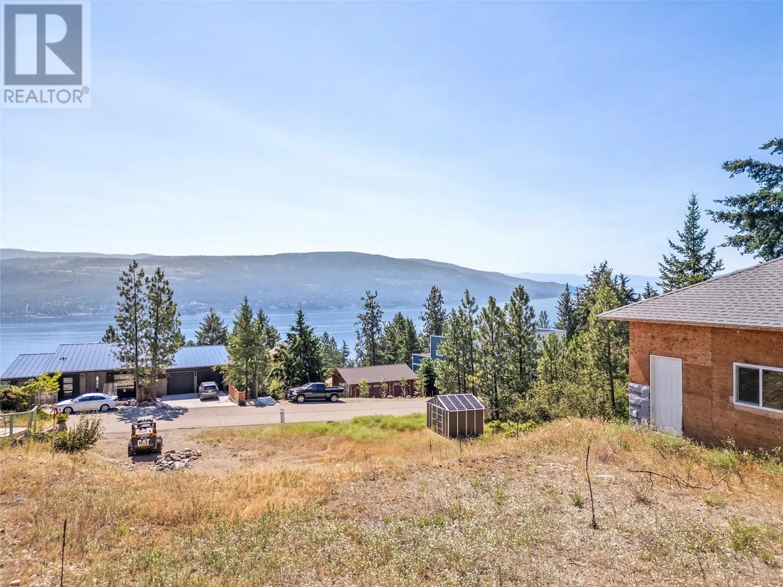 Other for rent: 538 Mountain Drive, Vernon, British Columbia V1H 2B8