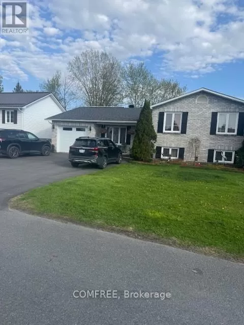 House for rent: 54 Albert Street, Russell, Ontario K0A 1W0