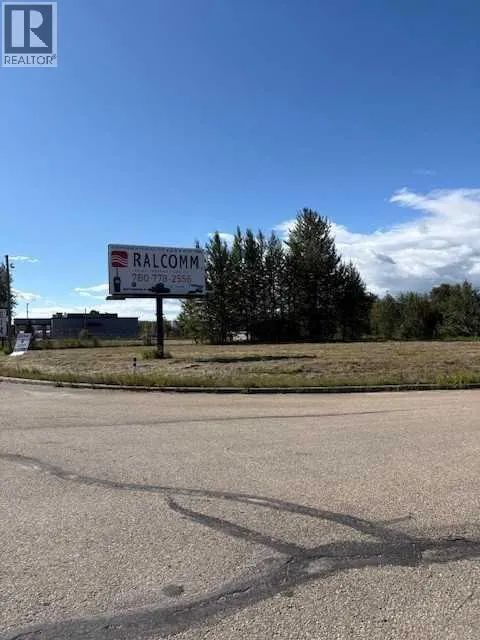 54 Ave Caxton Street W, Whitecourt, Alberta T7S 0A6