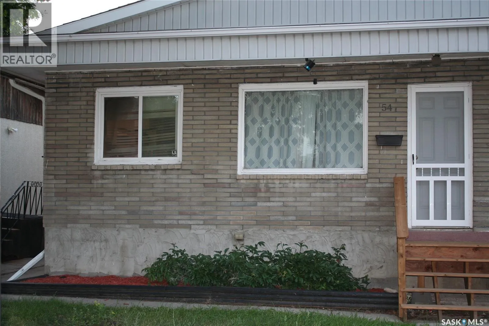 54 Froom Crescent, Regina, Saskatchewan S4N 0T9