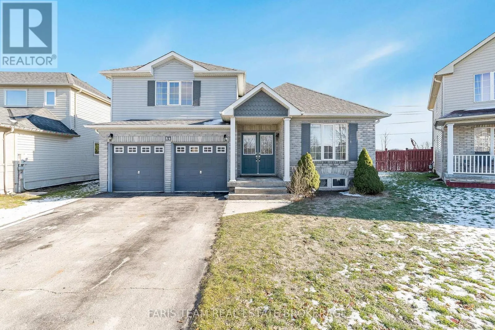 House for rent: 54 Stonemount Crescent, Essa, Ontario L3W 0C5