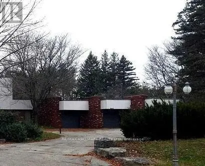 54 Watch Hill Road, King, Ontario L7B 1K1