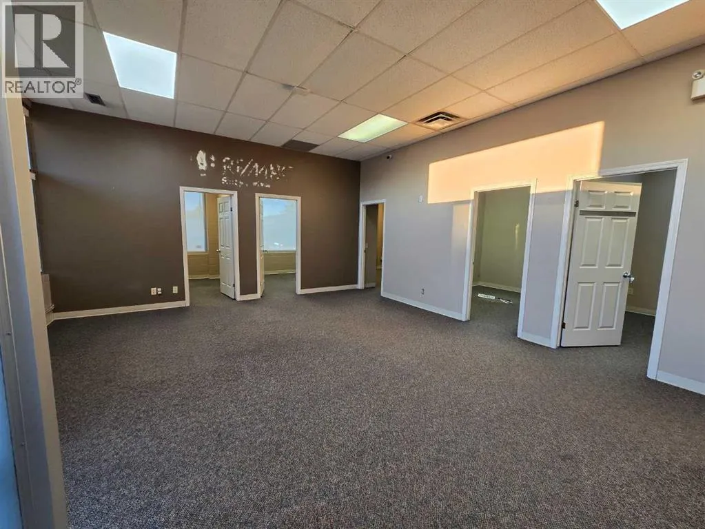 Retail for rent: 540 2 Avenue Se, Airdrie, Alberta T4B 1S2