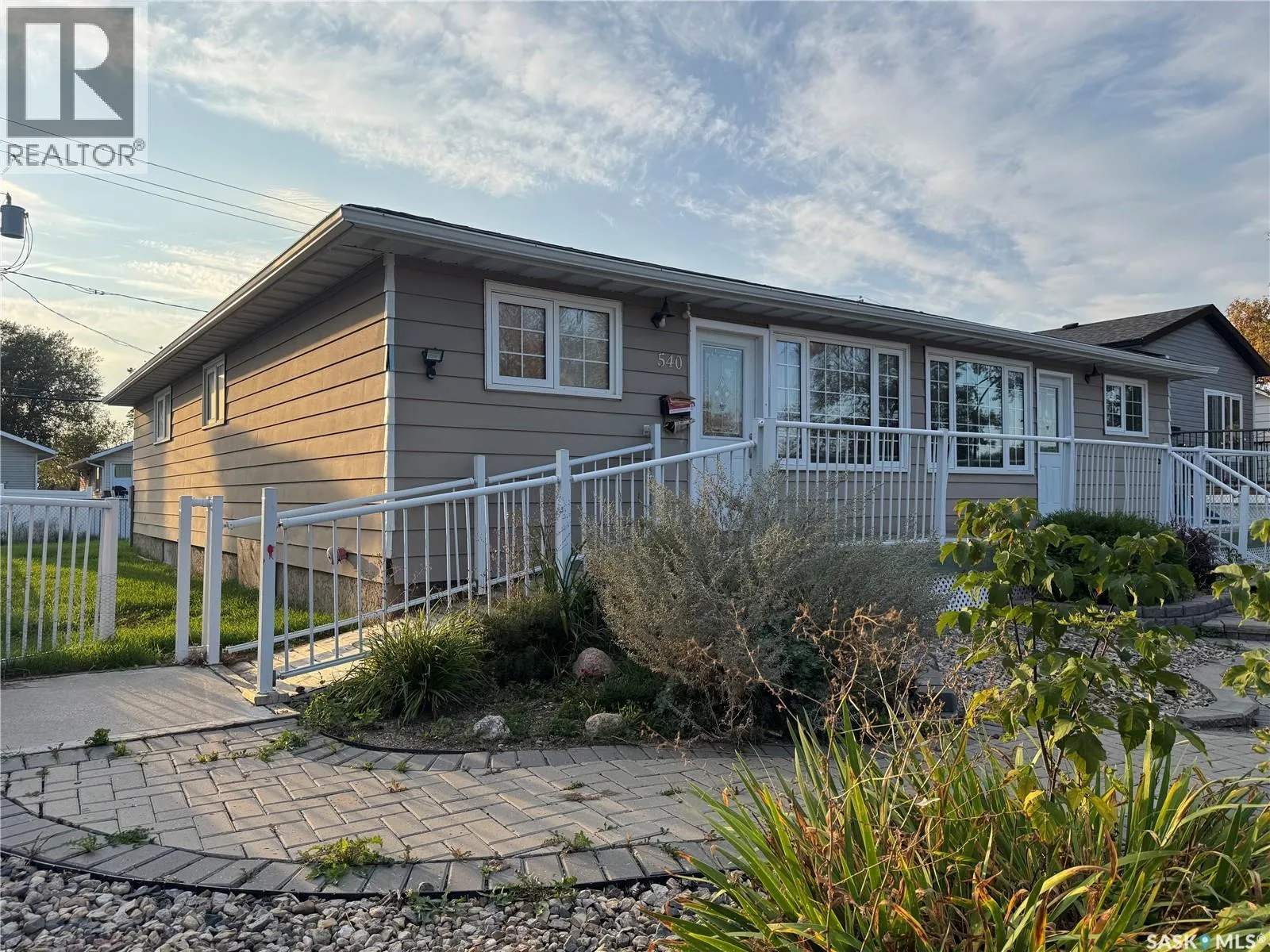 540 Wascana Street, Regina, Saskatchewan S4R 4J2