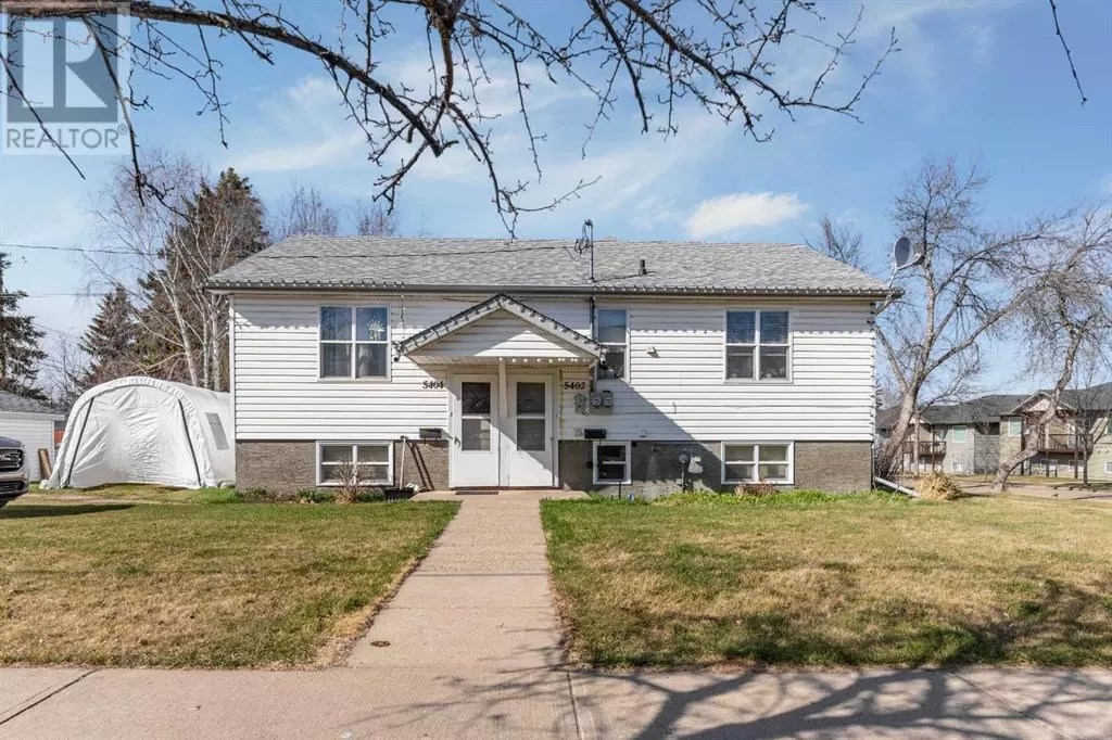 Multi-Family for rent: 5402 47 Avenue, Camrose, Alberta T4V 0G4