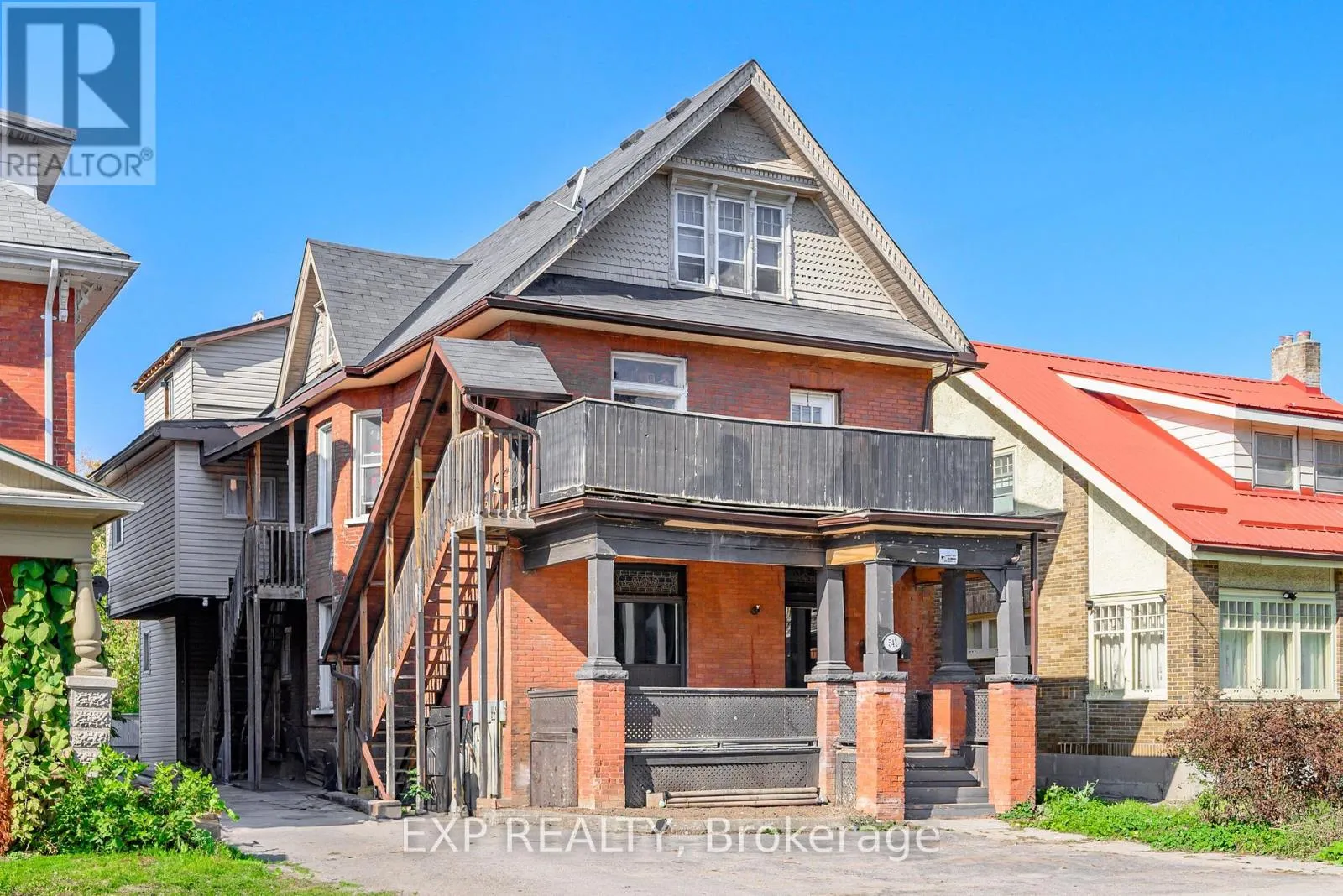 Triplex for rent: 541 Aylmer Street N, Peterborough, Ontario K9H 3W6