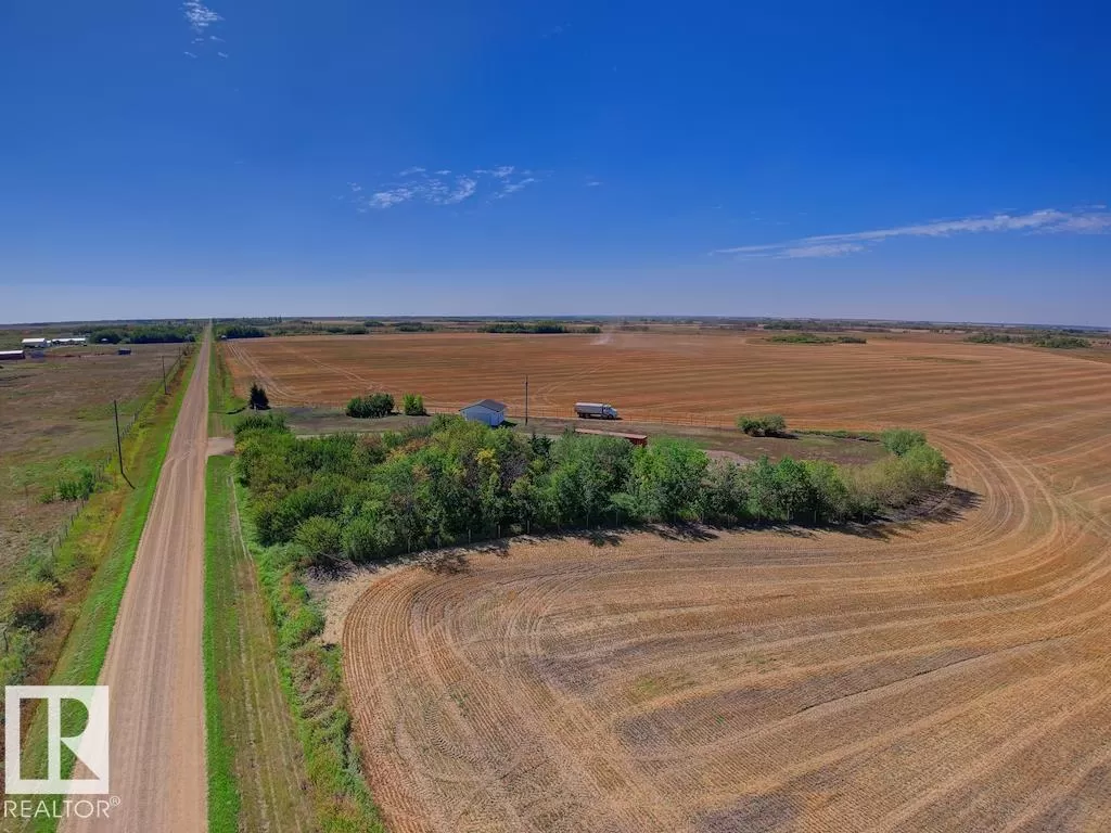 No Building for rent: 541072 Range Road 182, Rural Lamont County, Alberta T0B 2R0