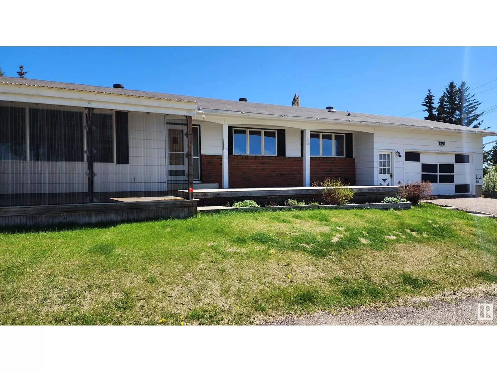 House for rent: 5413 50 St, Elk Point, Alberta T0A 1A0