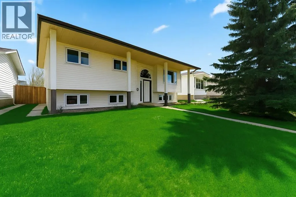 House for rent: 5419 53 Street, Camrose, Alberta T4V 4N6