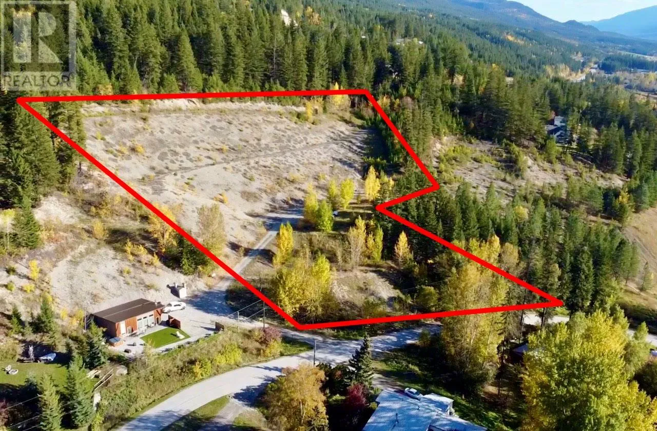 Other for rent: 542 Day Road, Golden, British Columbia V0A 1H0