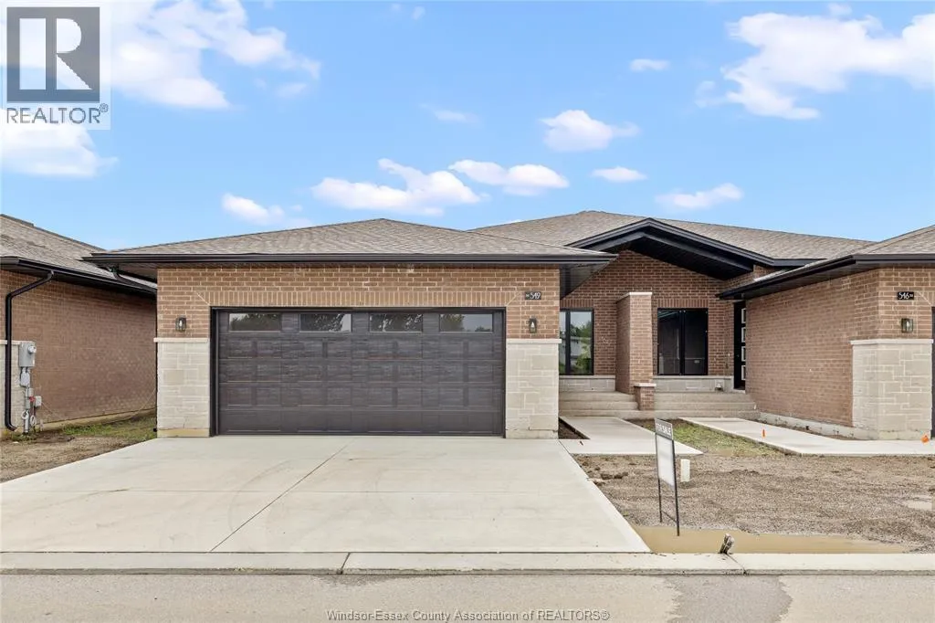 Row / Townhouse for rent: 542 Lily Mac Boulevard, Windsor, Ontario N6E 3N7