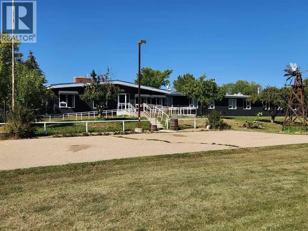 Commercial Mix for rent: 5430 51a Street, Bashaw, Alberta T0B 0H0