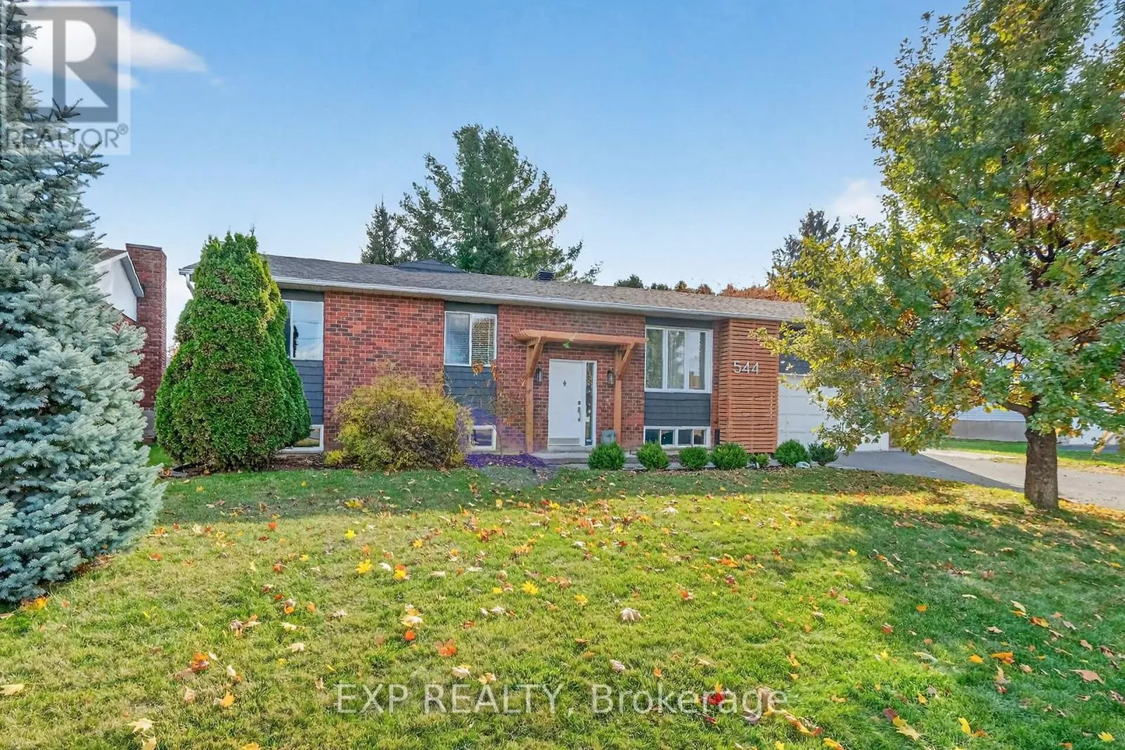 House for rent: 544 Loucks Drive, Russell, Ontario K4R 1B6