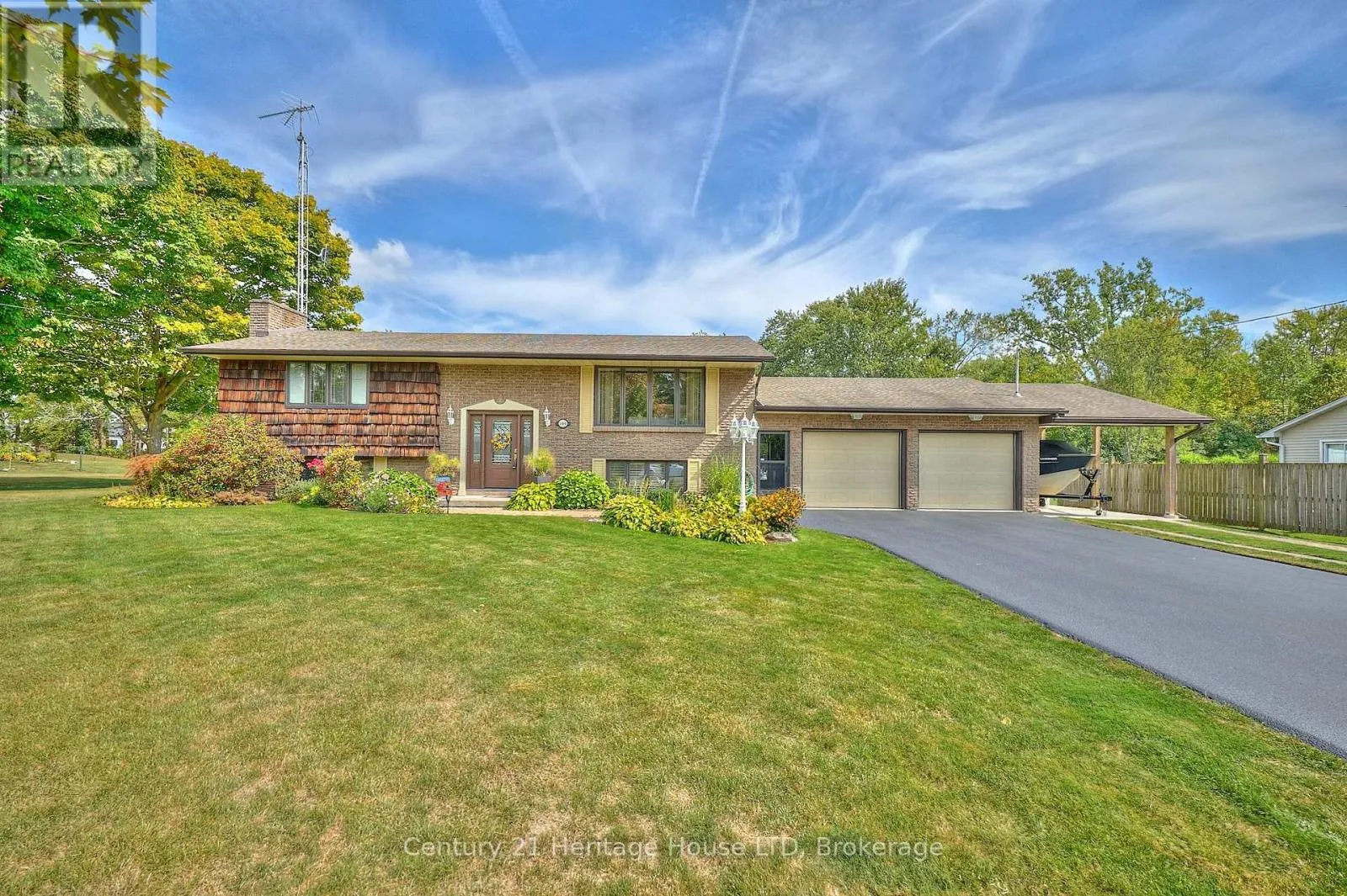 House for rent: 544 Rosehill Road, Fort Erie, Ontario L2A 5M4