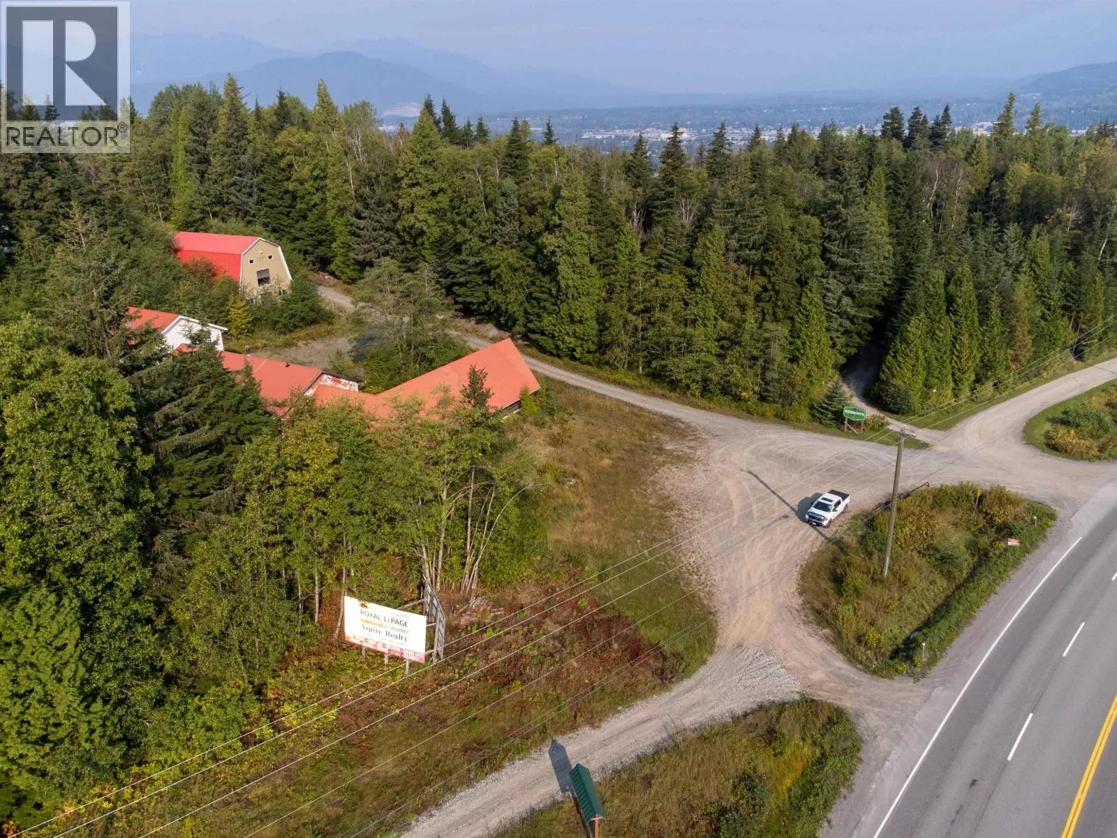 House for rent: 5451-5453 37 Highway, Terrace, British Columbia V8G 3Y4