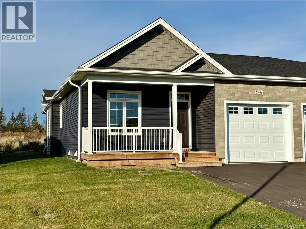 546 Royal Oaks Boulevard, Moncton, New Brunswick E1H 3S7