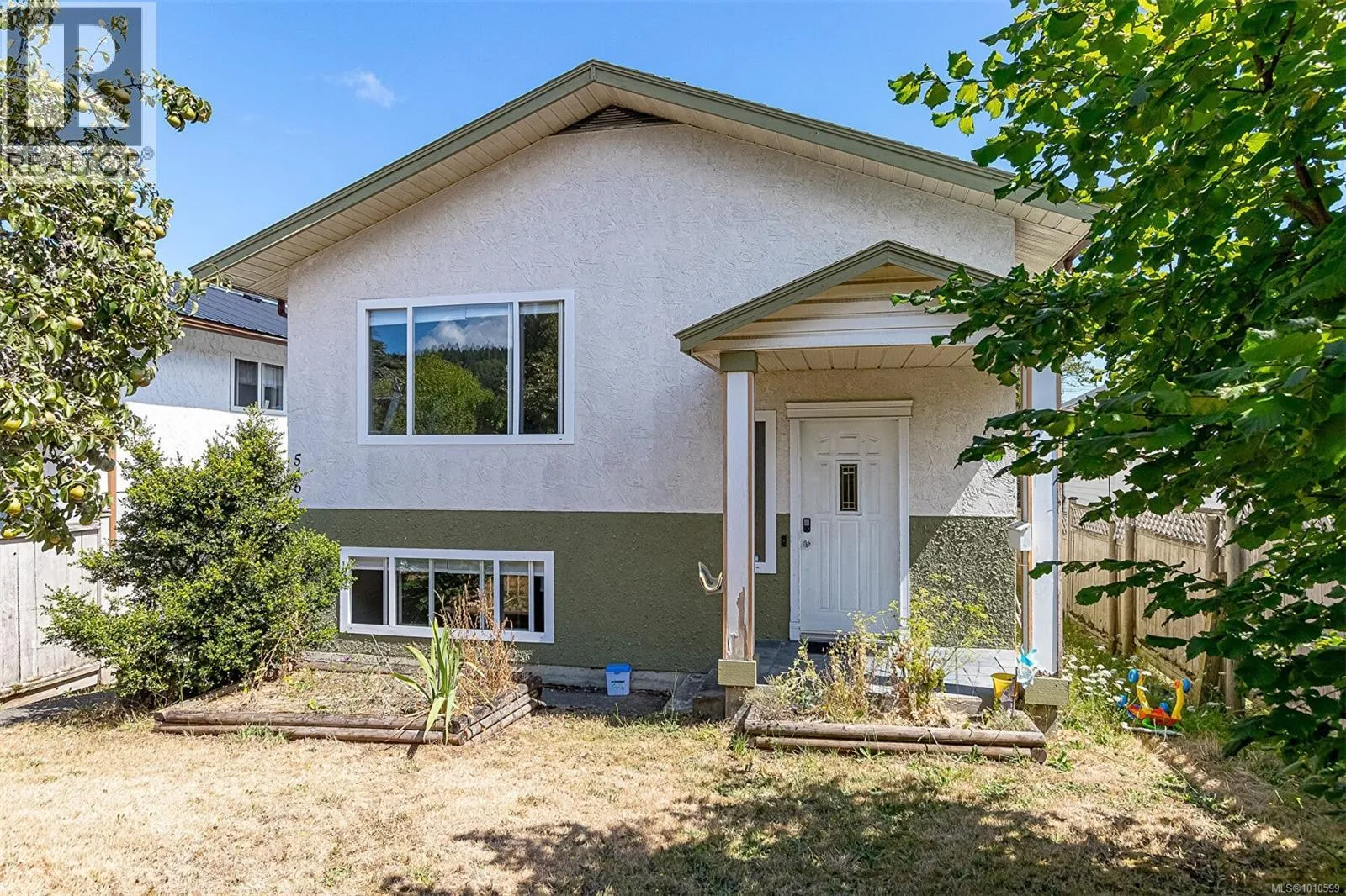 House for rent: 546 Wakesiah Ave, Nanaimo, British Columbia V9R 3L1