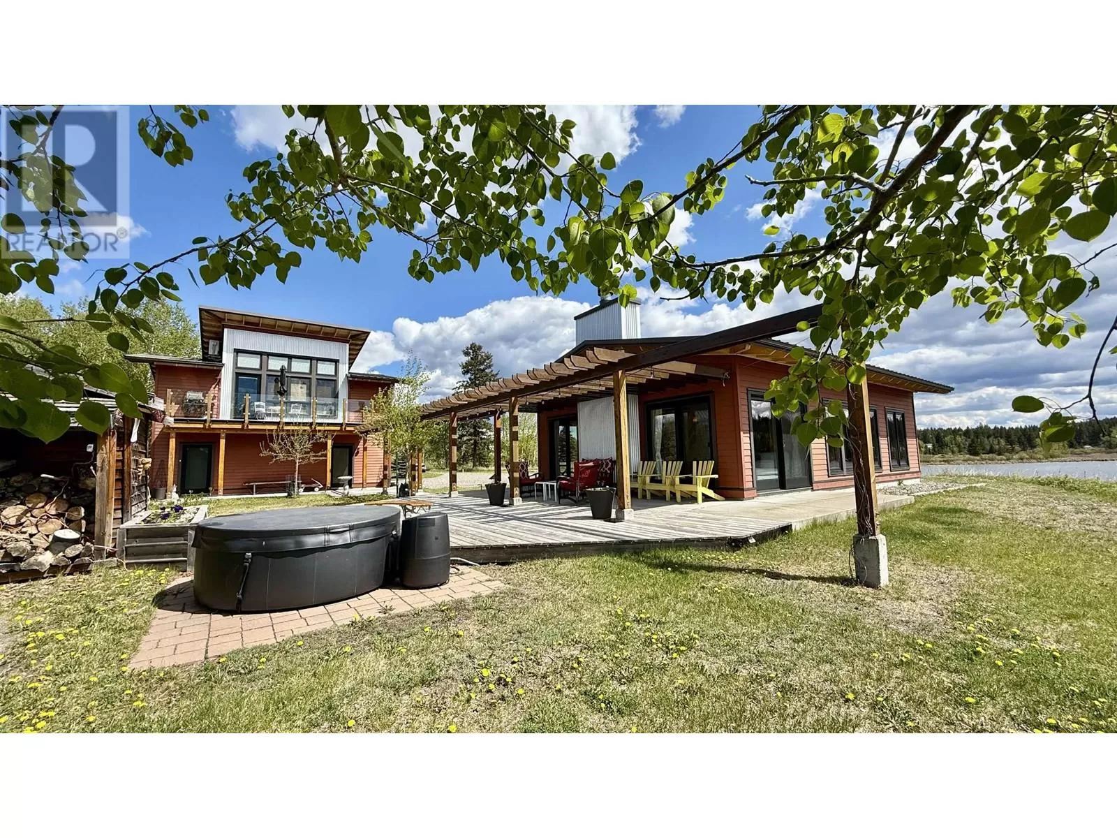 House for rent: 5460 Carlson Road, 100 Mile House, British Columbia V0K 2E1