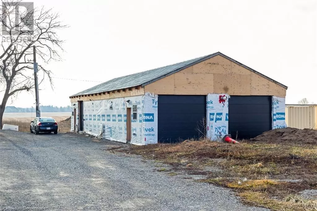 5463 Chippewa Road E Unit# Garage, Glanbrook, Ontario L0R 1W0