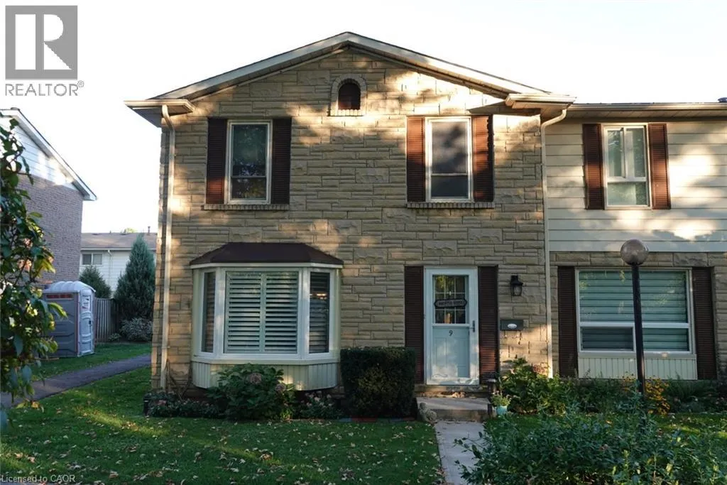 Row / Townhouse for rent: 5475 Lakeshore Road Unit# 9, Burlington, Ontario L7L 1E1