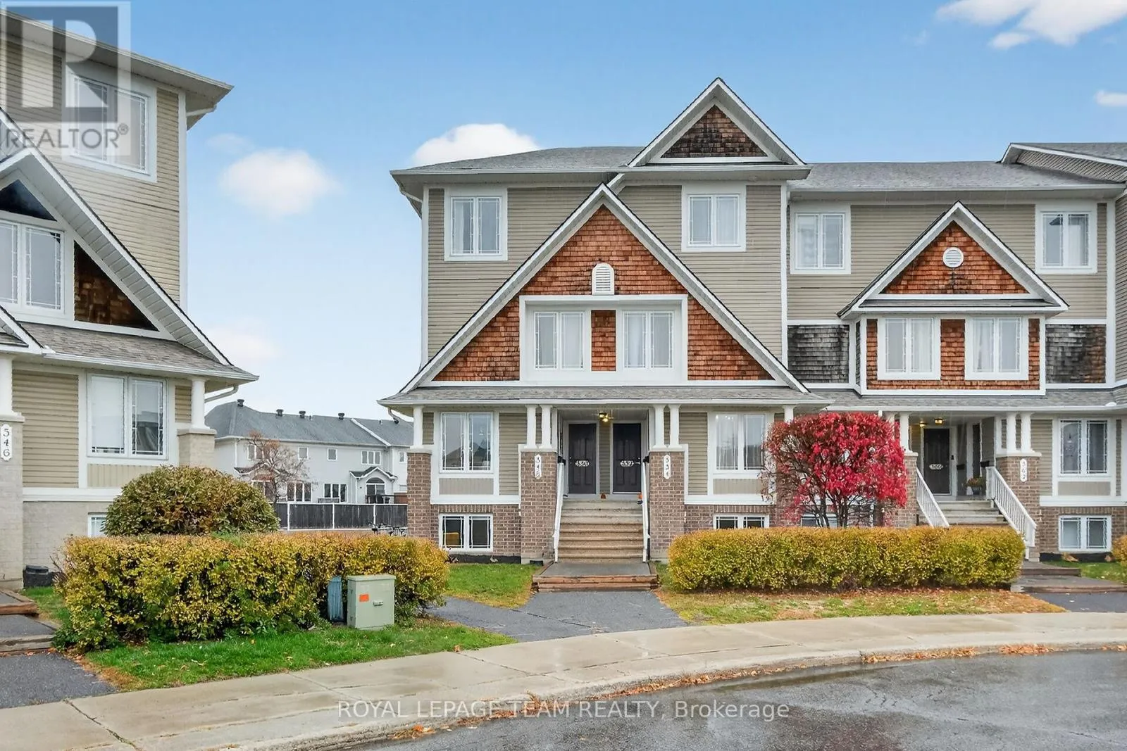 Row / Townhouse for rent: 548 Lakeridge Drive Ne, Ottawa, Ontario K4A 0H5