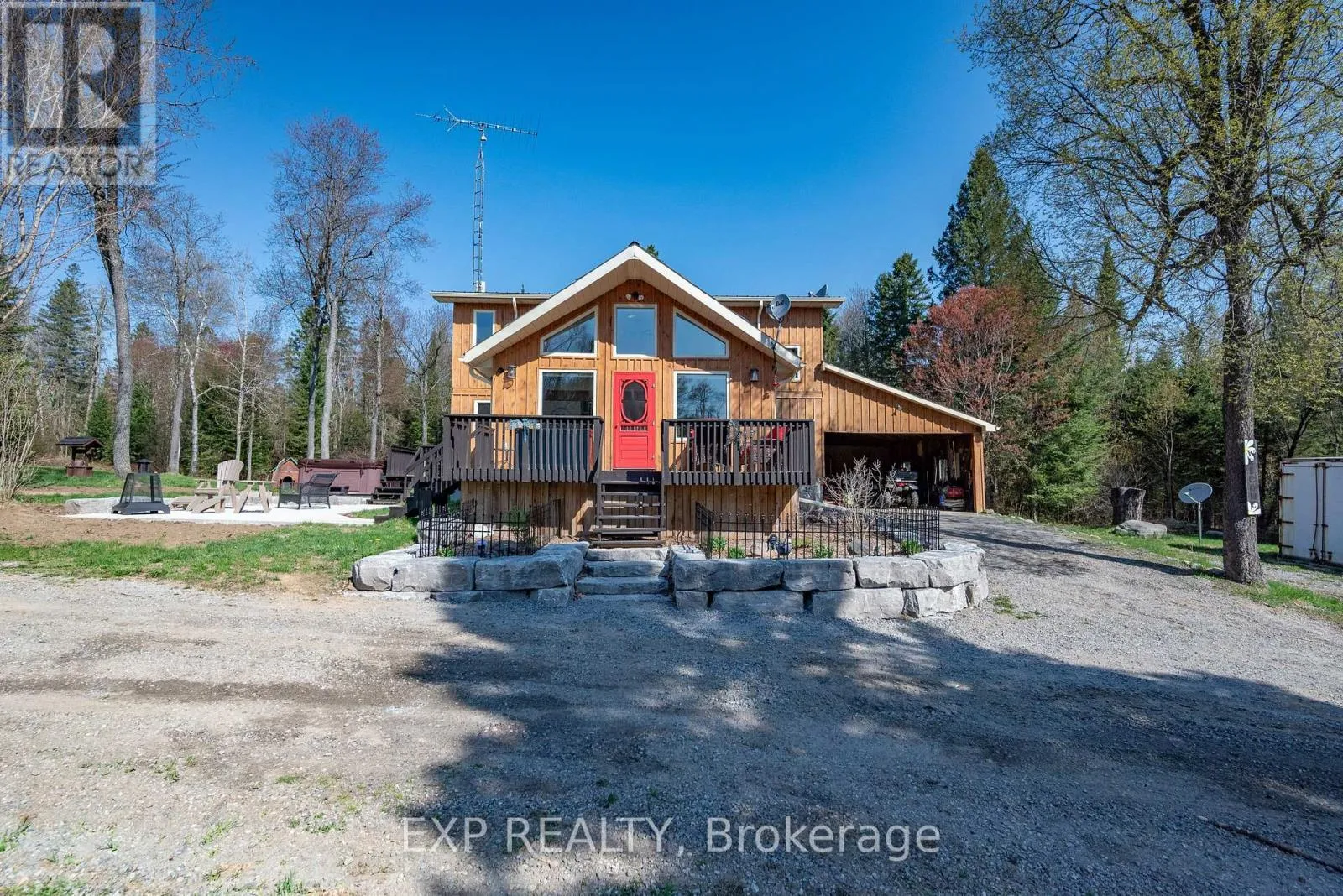 House for rent: 5490 Loop Road, Highlands East, Ontario K0L 2A0