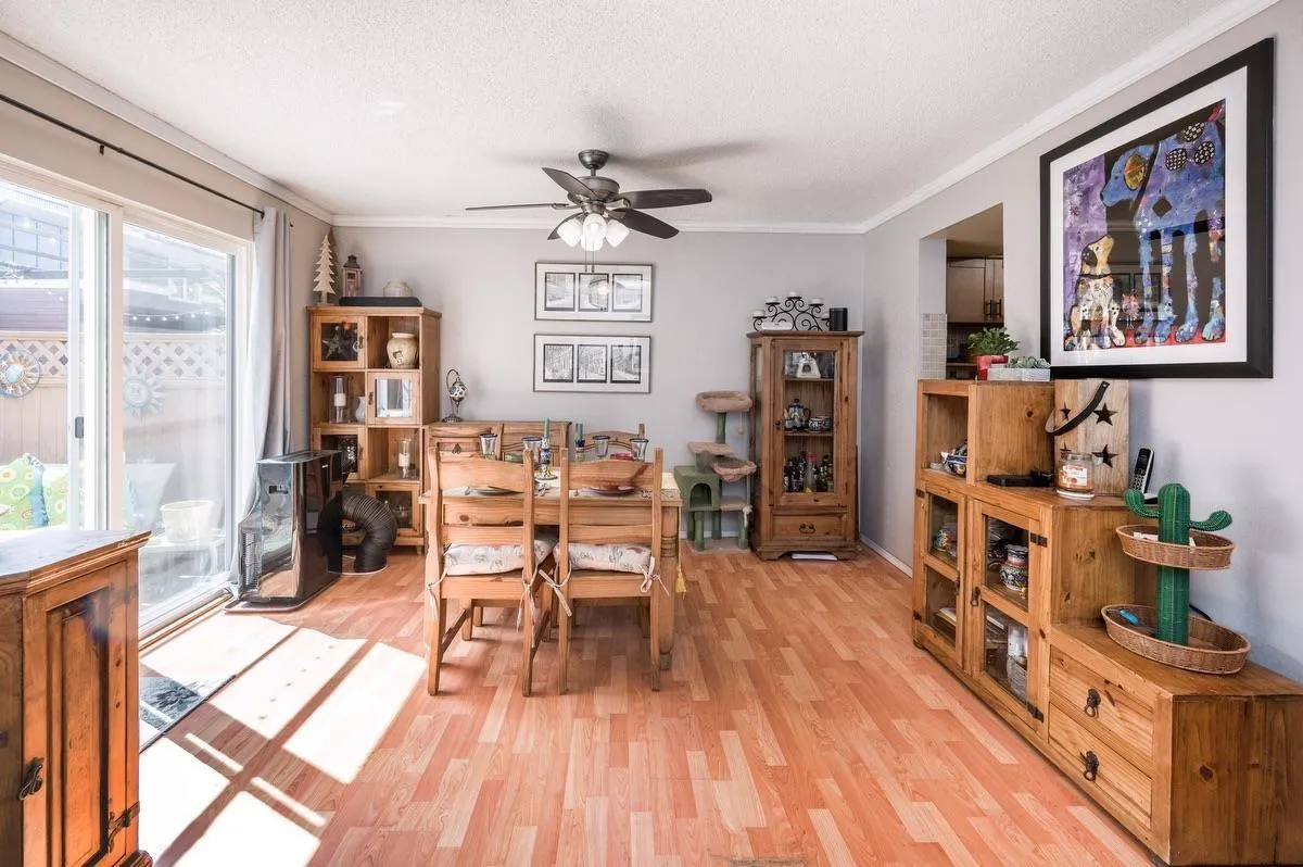 Row / Townhouse for rent: 55 9955 140 Street, Surrey, British Columbia V3T 4M4