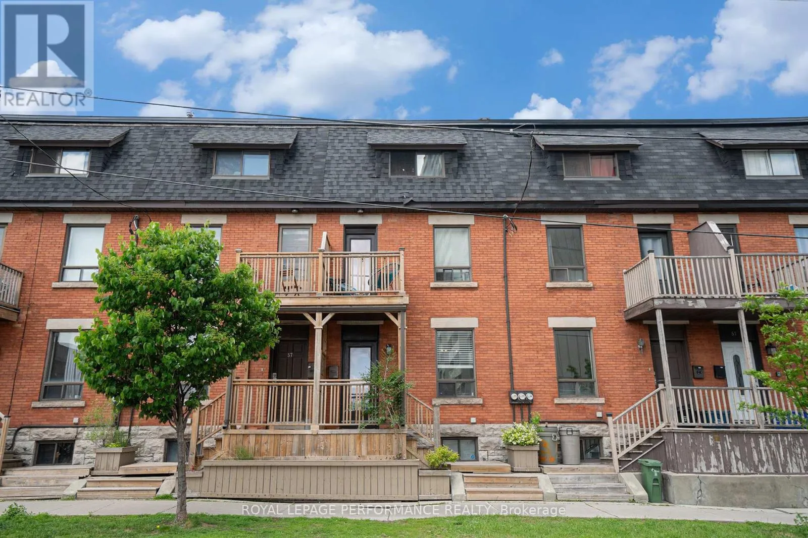 Row / Townhouse for rent: 55 Argyle Avenue, Ottawa, Ontario K2P 1B3