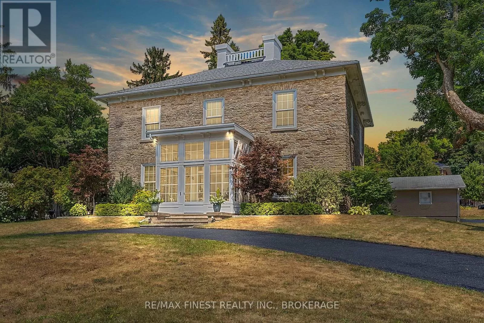 House for rent: 55 Cochrane Drive, Brockville, Ontario K6V 2Y9