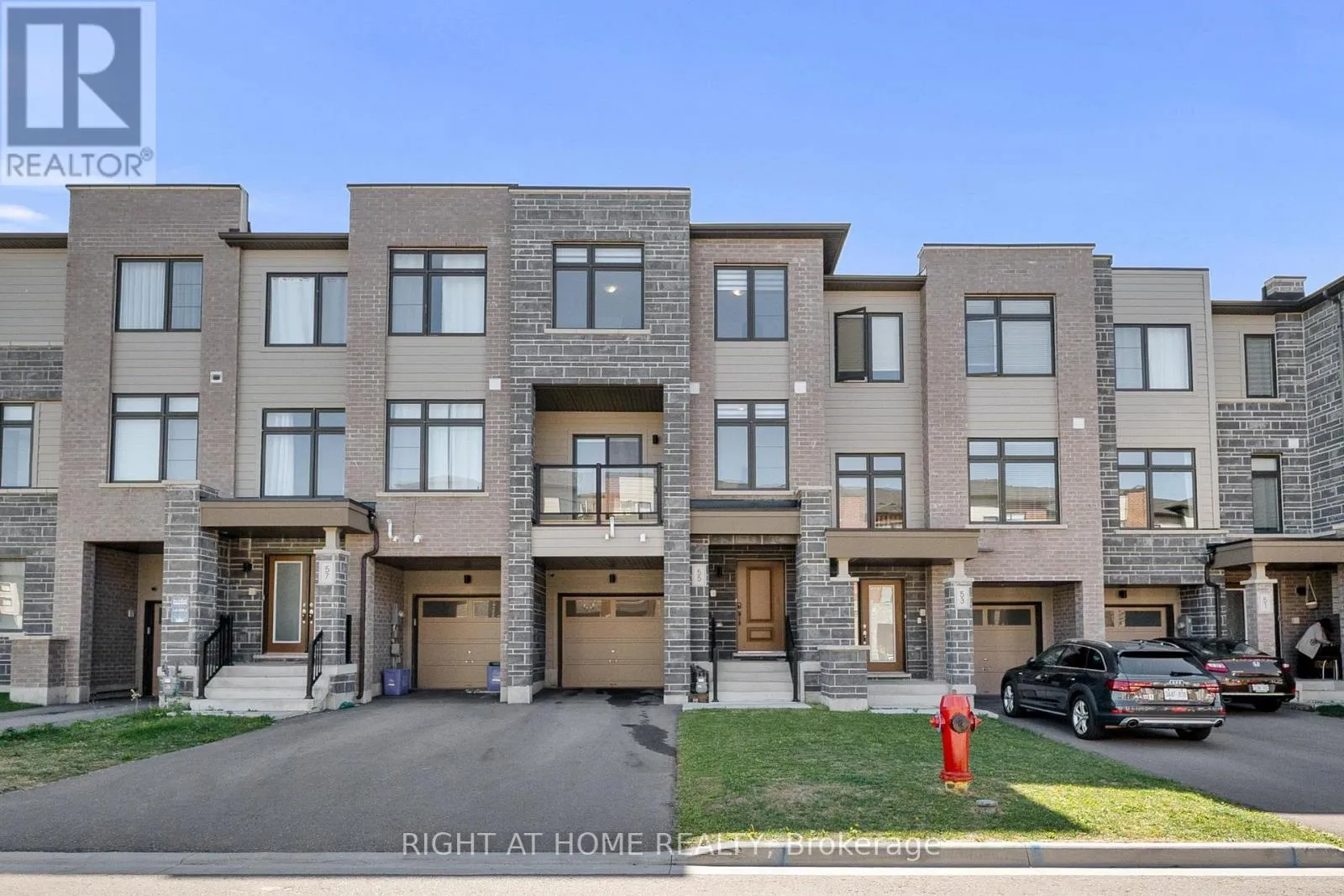 Row / Townhouse for rent: 55 Delano Way, Newmarket, Ontario L3X 0L4