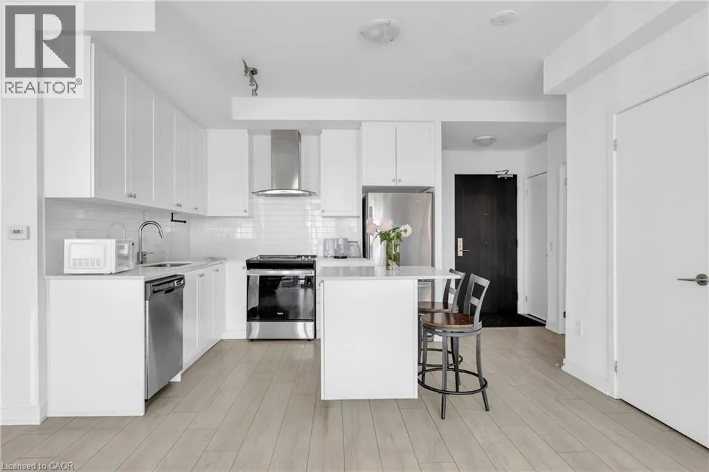 Apartment for rent: 55 Duke Street W Unit# 1210, Kitchener, Ontario N2H 0C9