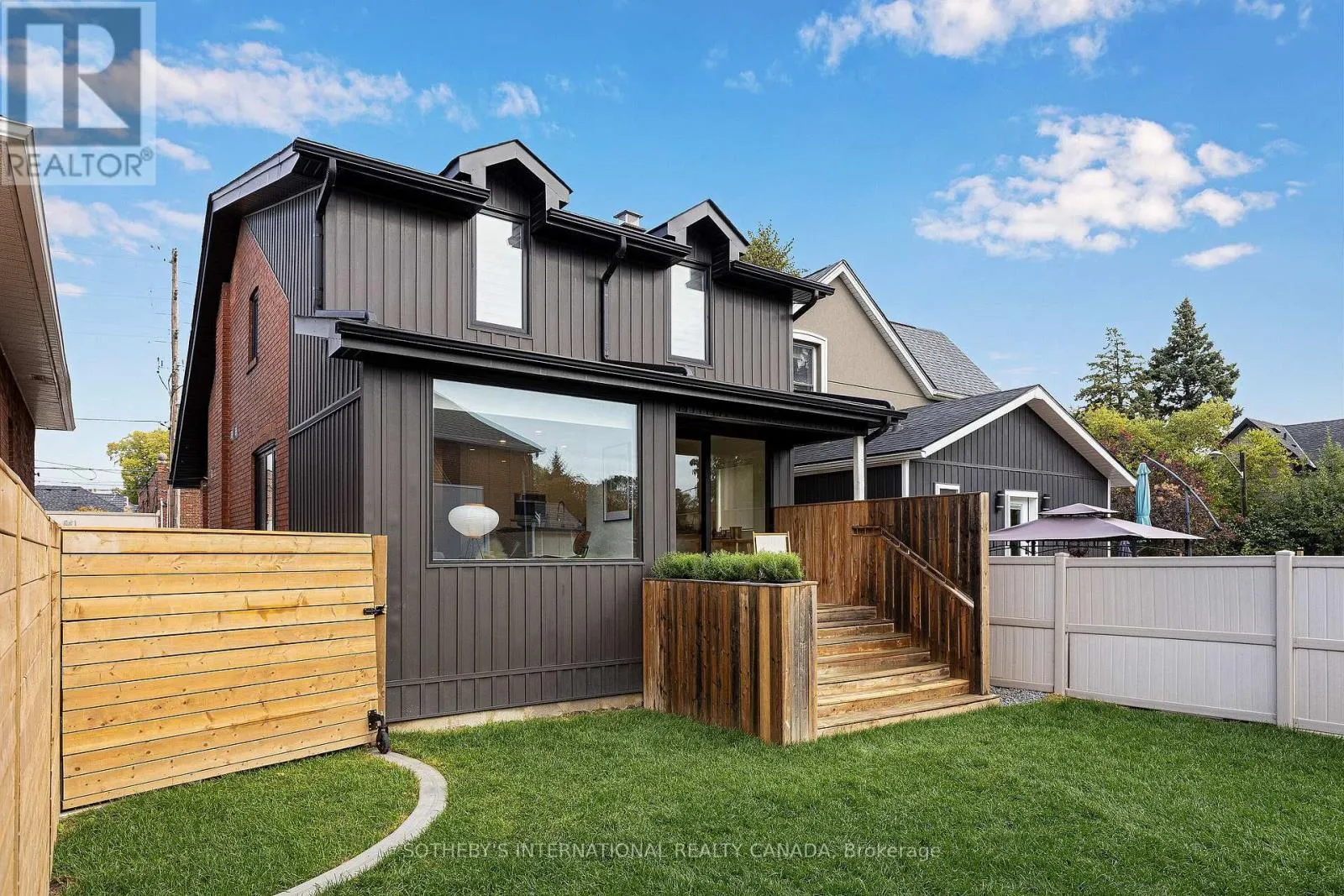 House for rent: 55 Mimico Avenue, Toronto, Ontario M8V 1R2