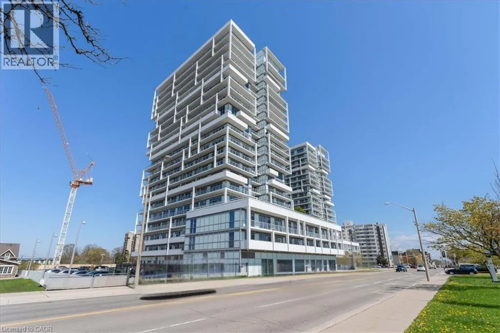 Apartment for rent: 55 Speers Road Unit# 415, Oakville, Ontario L6K 0H9