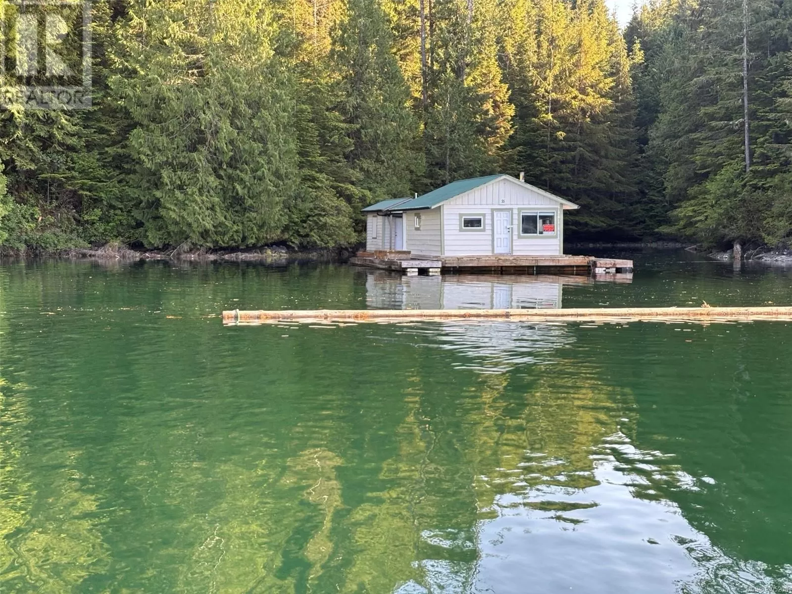 Floathome for rent: 55 Useless Inlet, Port Alberni, British Columbia V0R 2B0