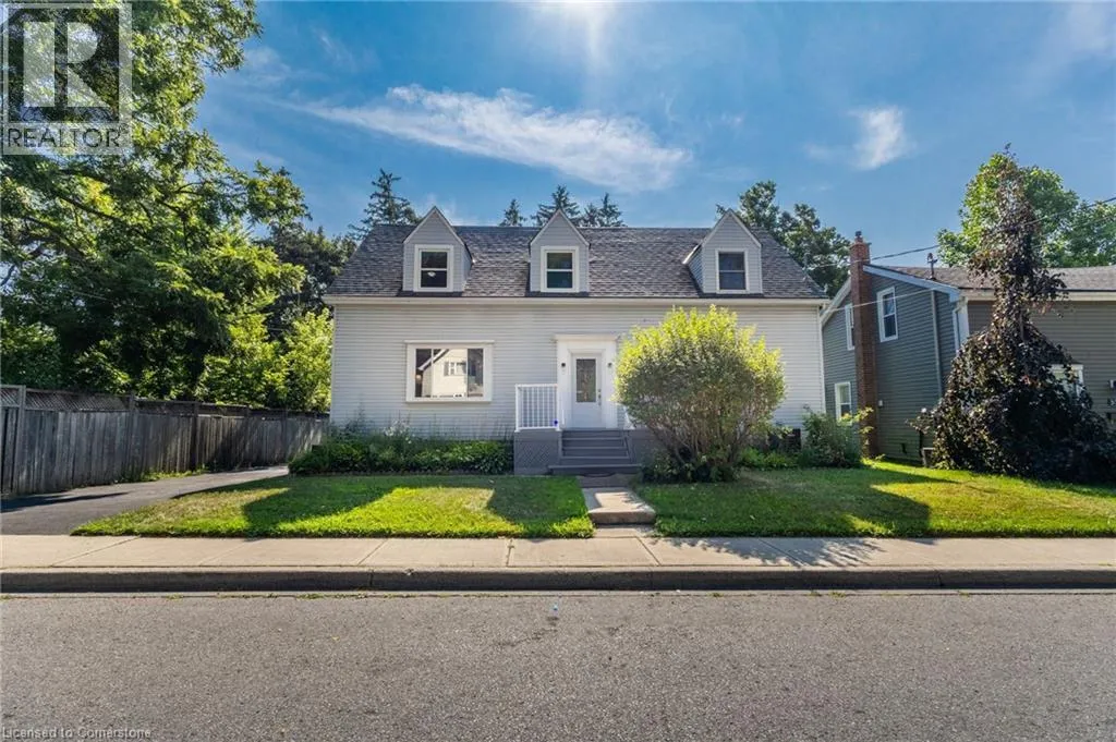 House for rent: 55 Wellington Street S, Dundas, Ontario L8N 2P9