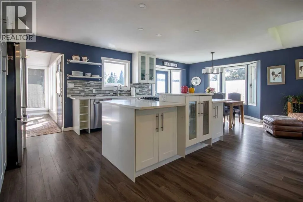 House for rent: 550 4 Avenue W, Sundre, Alberta T0M 1X0