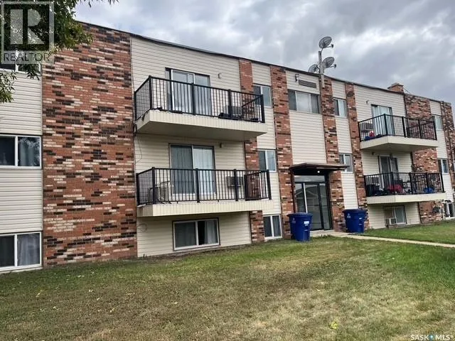 Multi-Family for rent: 550 & 510 Thomson Street, Outlook, Saskatchewan S0L 2N0